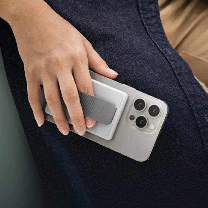 Uniq Heldro MagSafe kaardihoidja (hall)